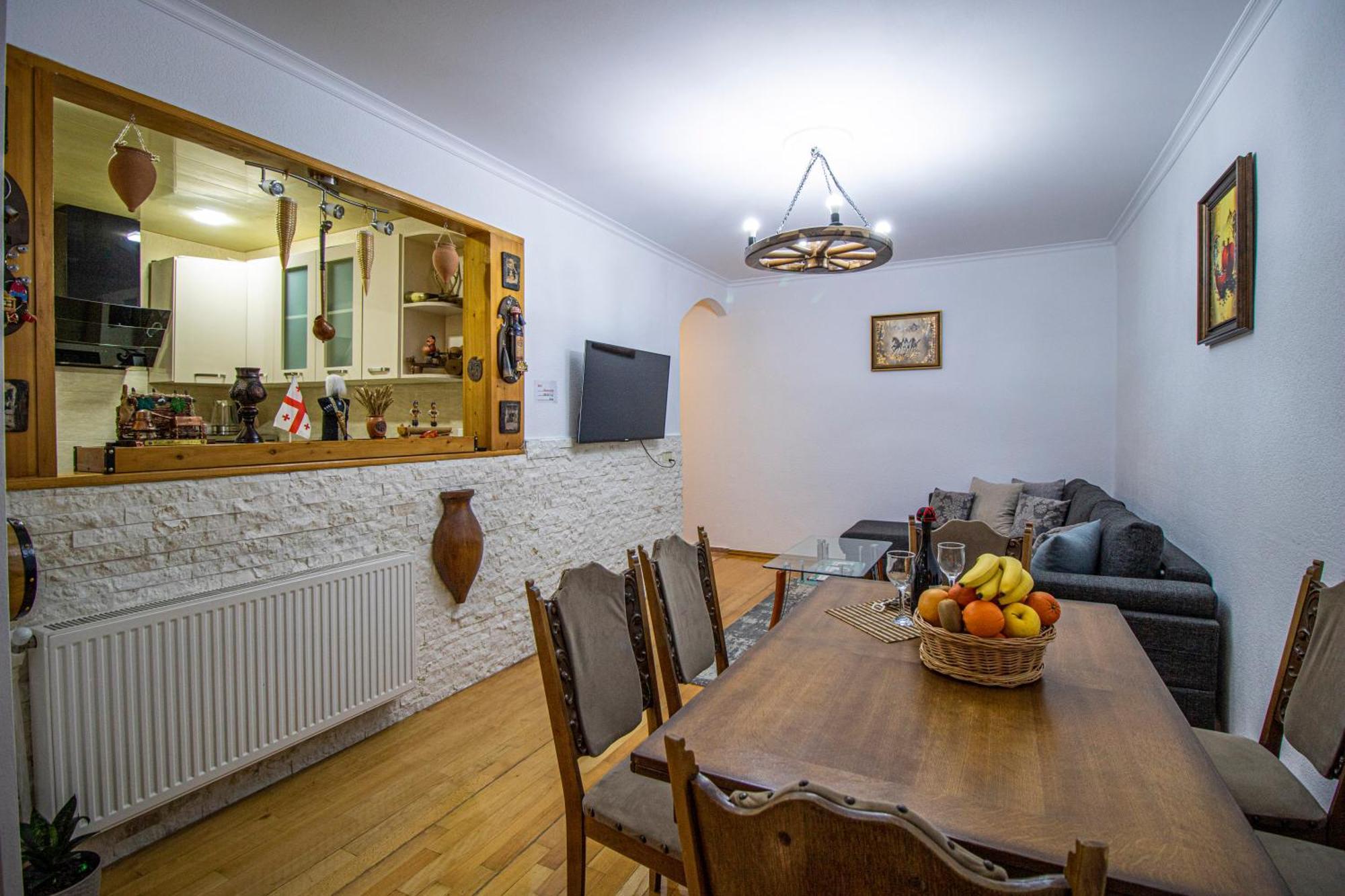 Cozy Apartment On Kostava Tbilisi Exterior foto