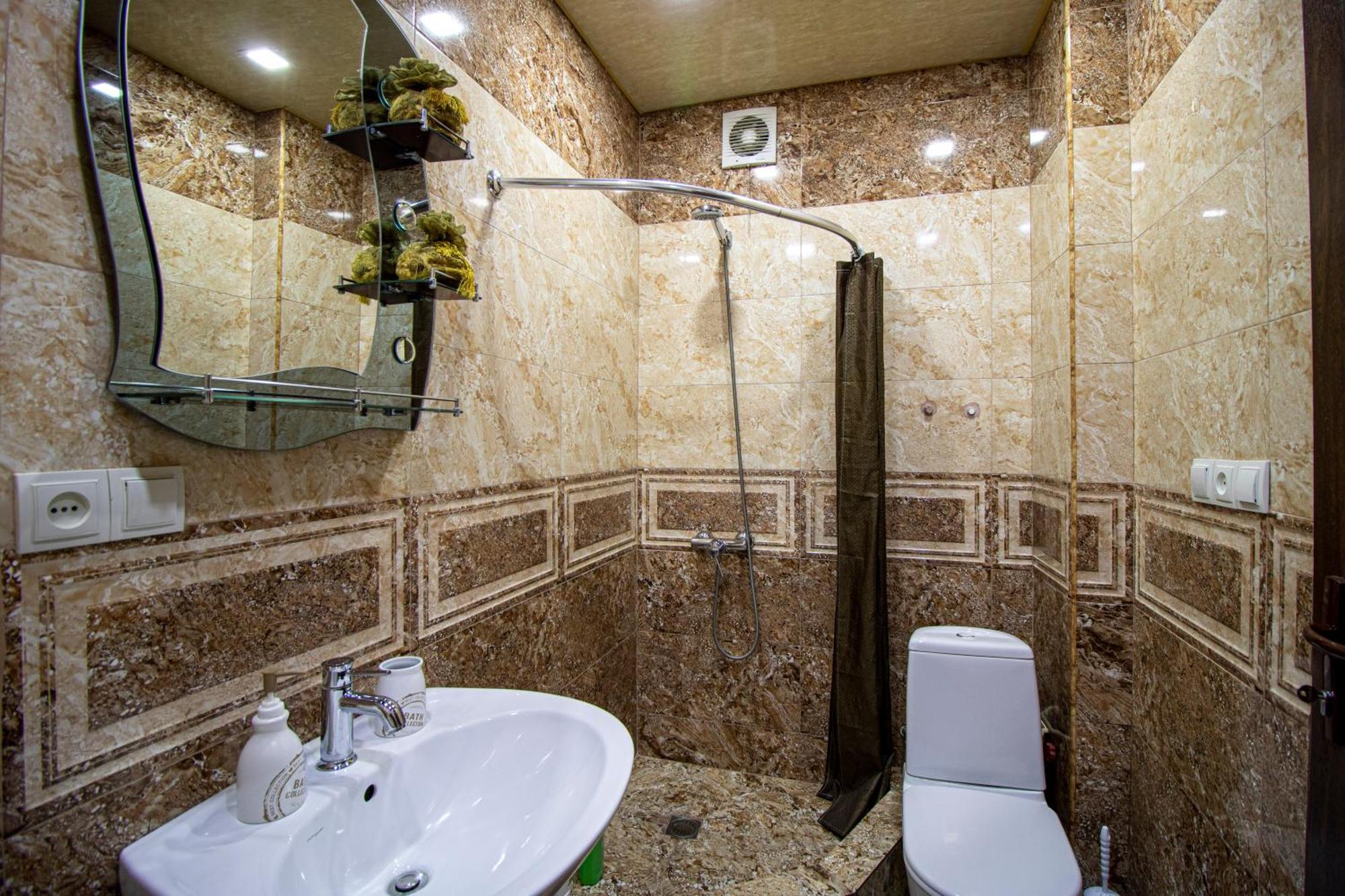 Cozy Apartment On Kostava Tbilisi Exterior foto